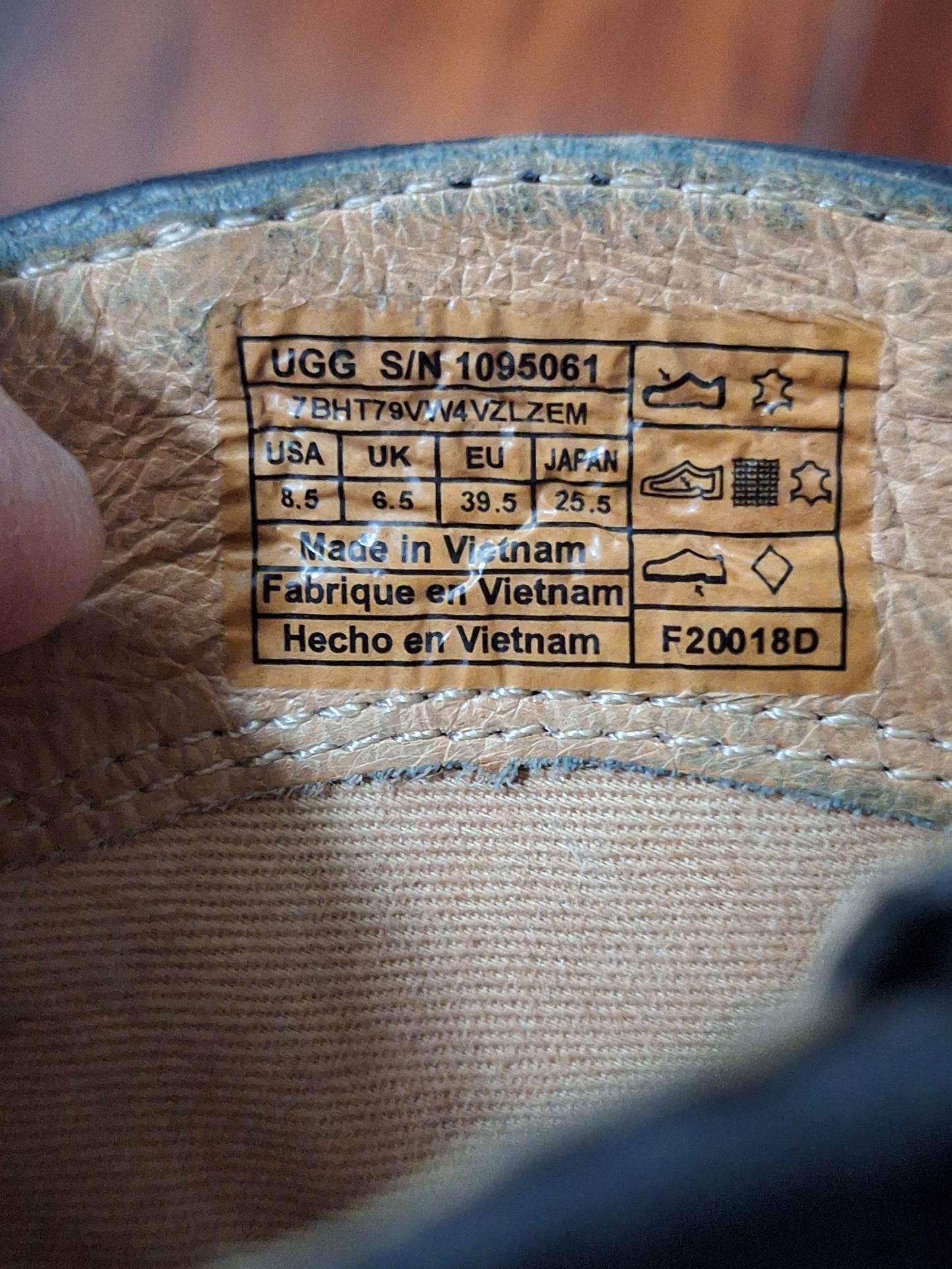 UGG Annie Boot Black Size 8.5