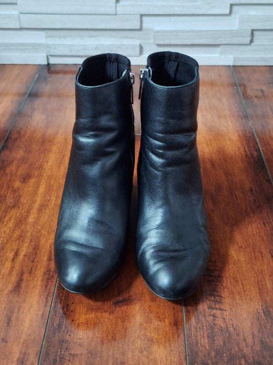 Black Michael Kors Leather Ankle Booties Size 9