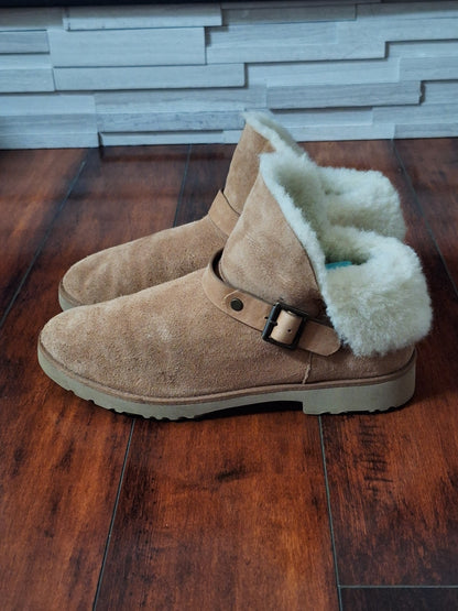 UGG Romely Short Buckle Boot Chestnut Size 9.5 SN 1132993