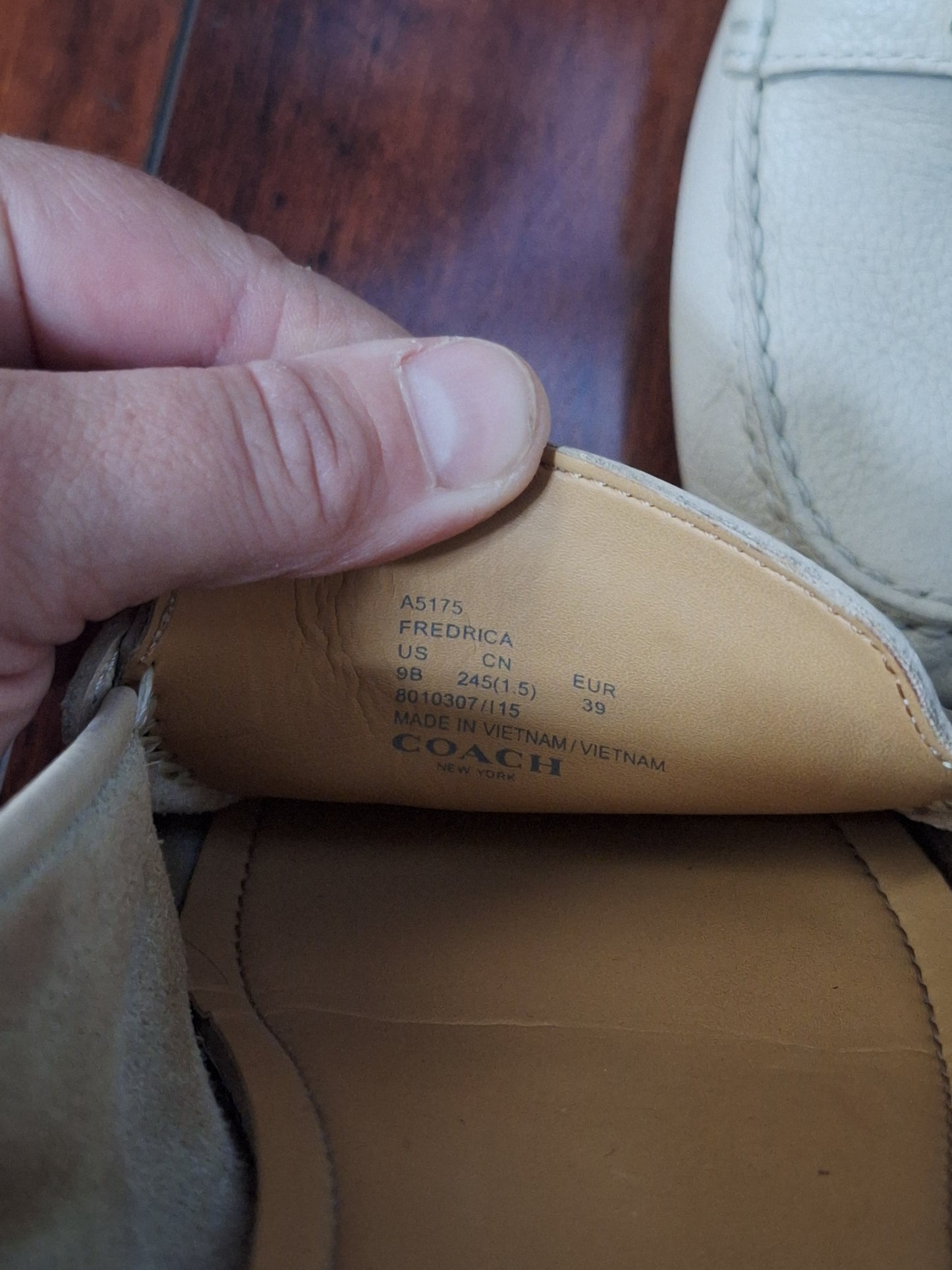 Coach Fredrica Driving Moccasins Size 9