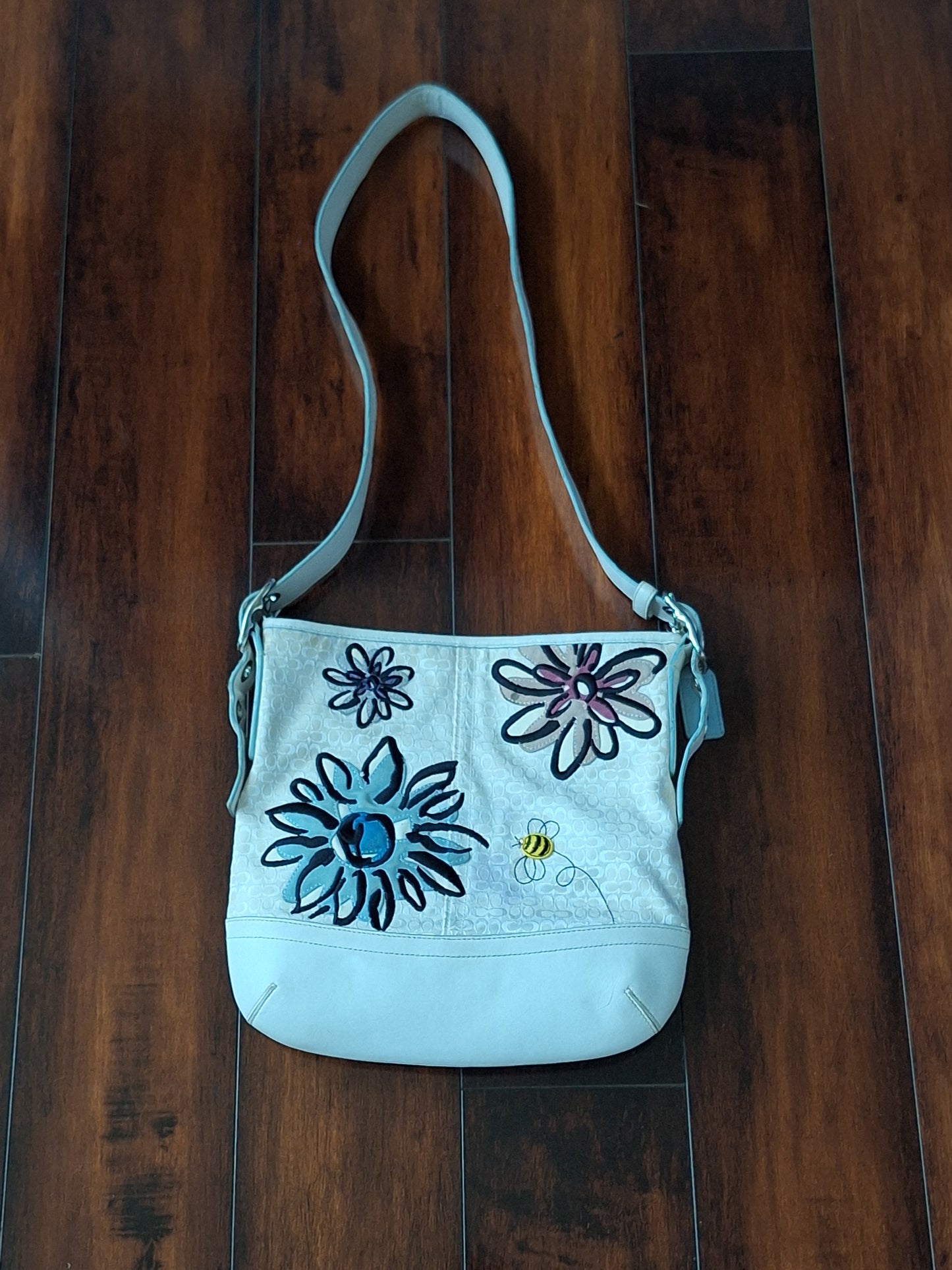 Vintage COACH White Floral Bee Duffle Crossbody Shoulder Bag F10871