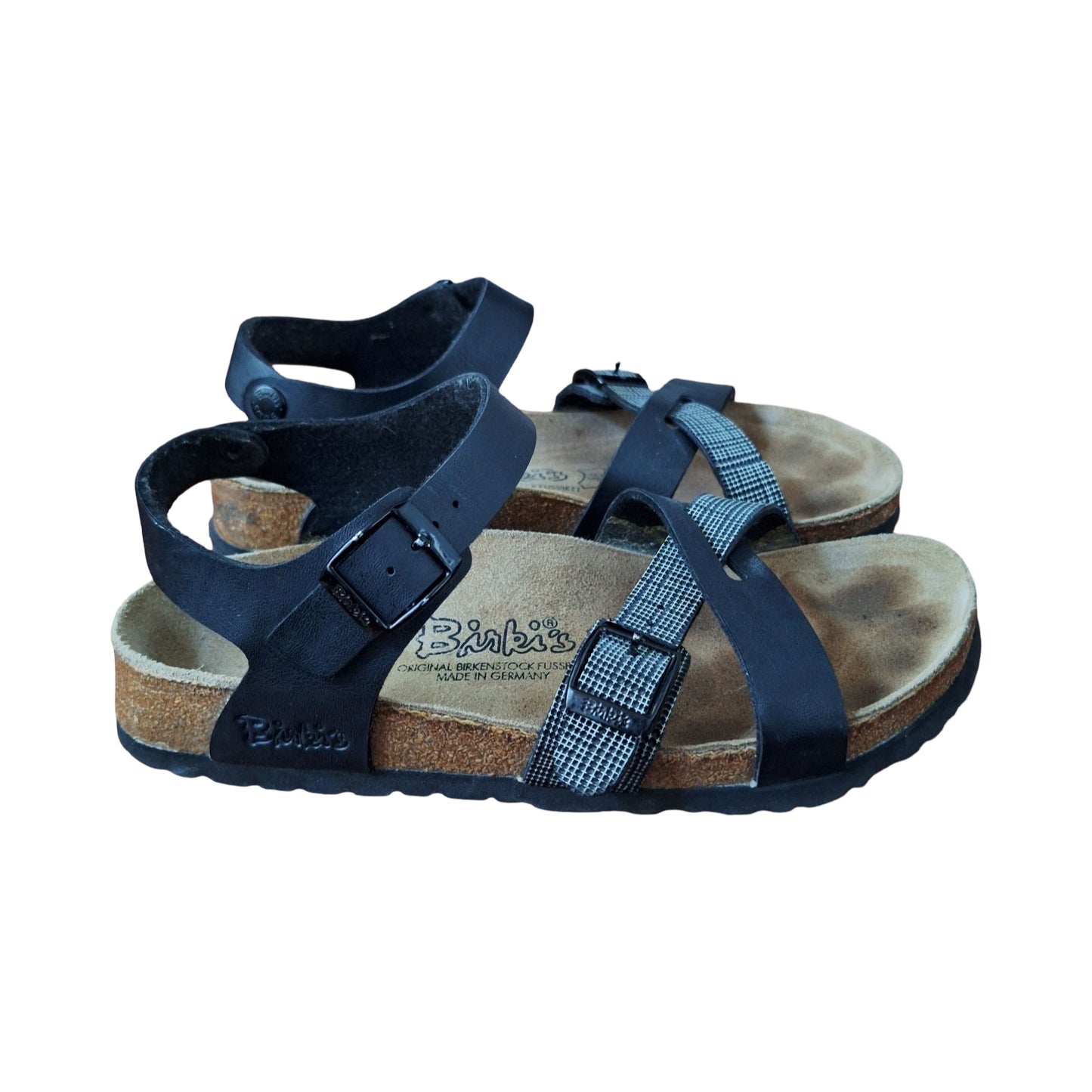 Birki's by Birkenstock Lillie sandals in black with a plaid criss-cross, Size 6