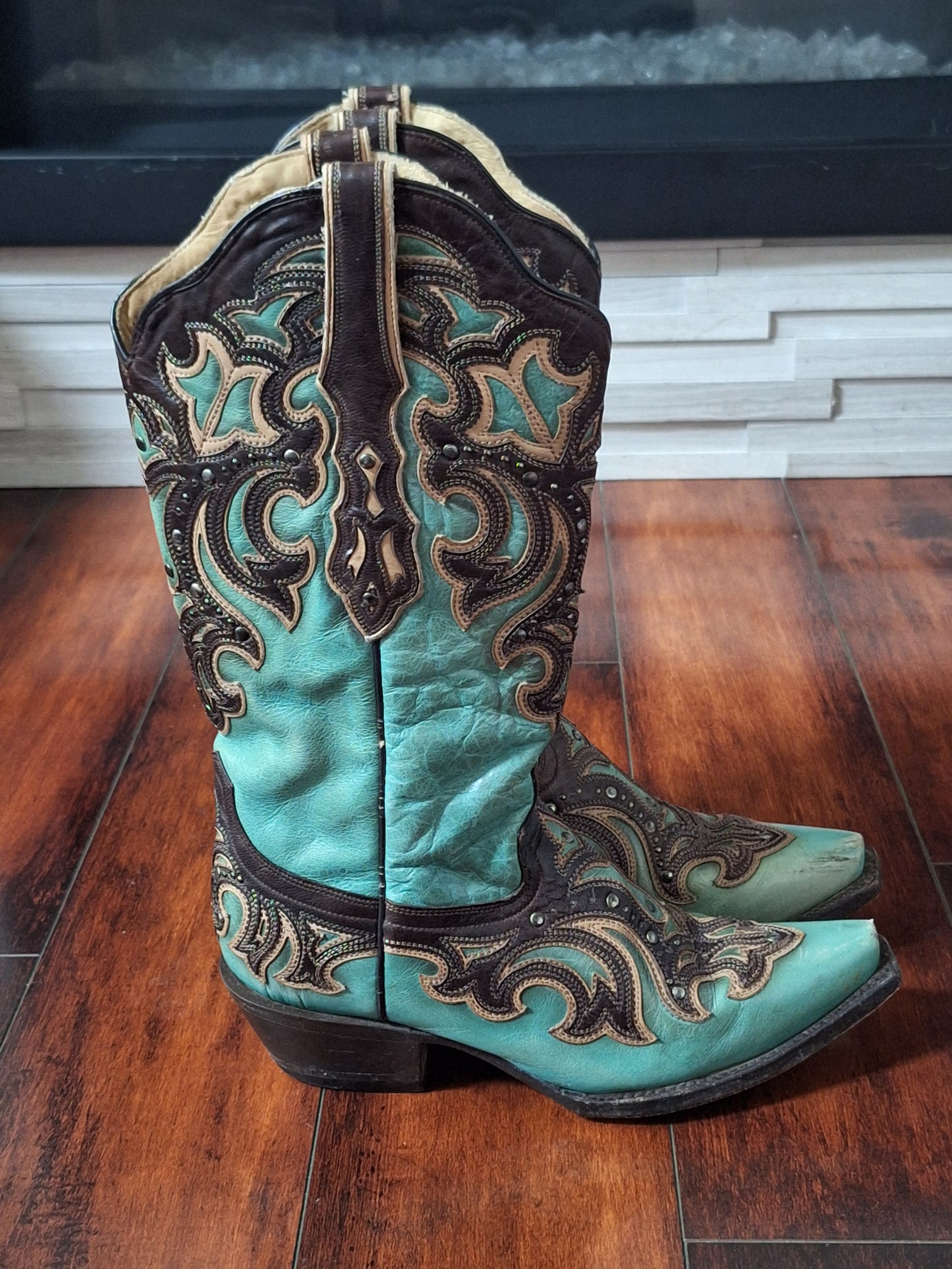 Corral Women's Leather Western Boots Turquoise Embroidered, Size 7
