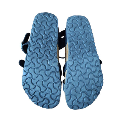 Birki's by Birkenstock Lillie sandals in black with a plaid criss-cross, Size 6