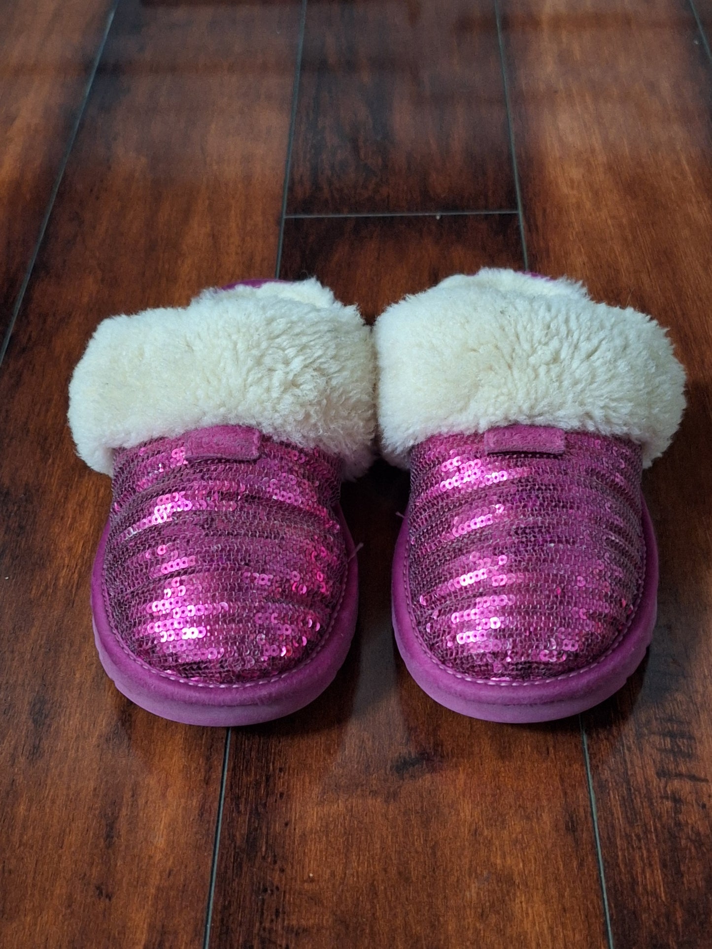 UGG Kids Dazzle Sequin Pink Slippers Size 5