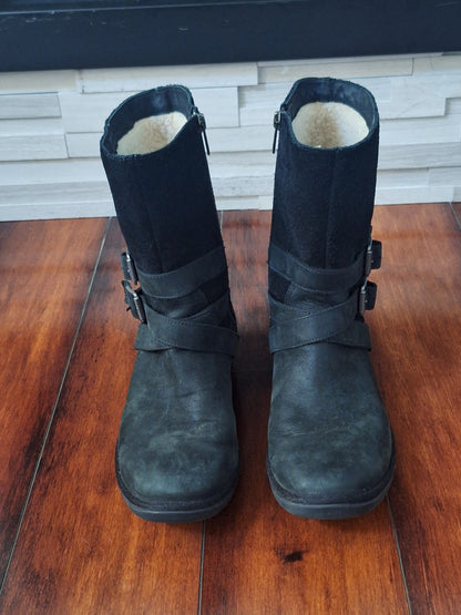 UGG Lorna Black Waterproof Leather Boot Fur Lined US 8 EU 39