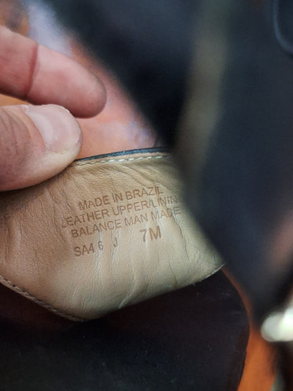 Bernardo Concord Wedge Sandal Black Leather Size 7