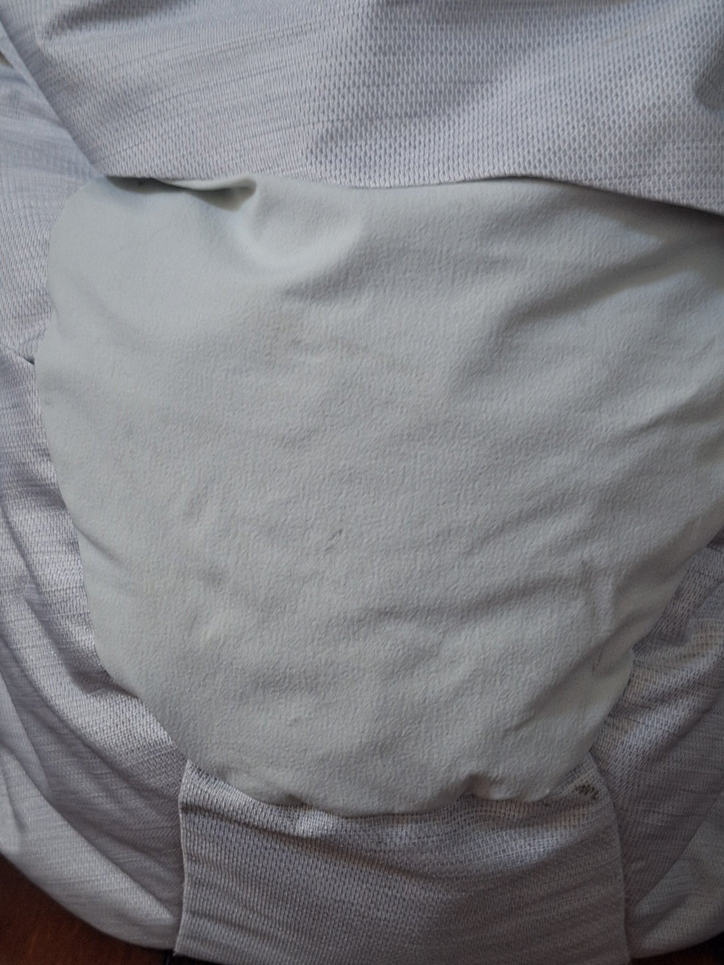 THE NORTH FACE Aurora 22L Backpack, White Metallic/Black