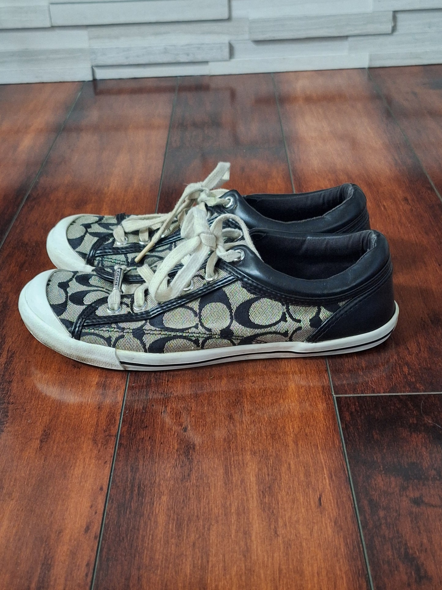 Coach Francesca Womens Size 8.5B tennis Shoes Black Gray