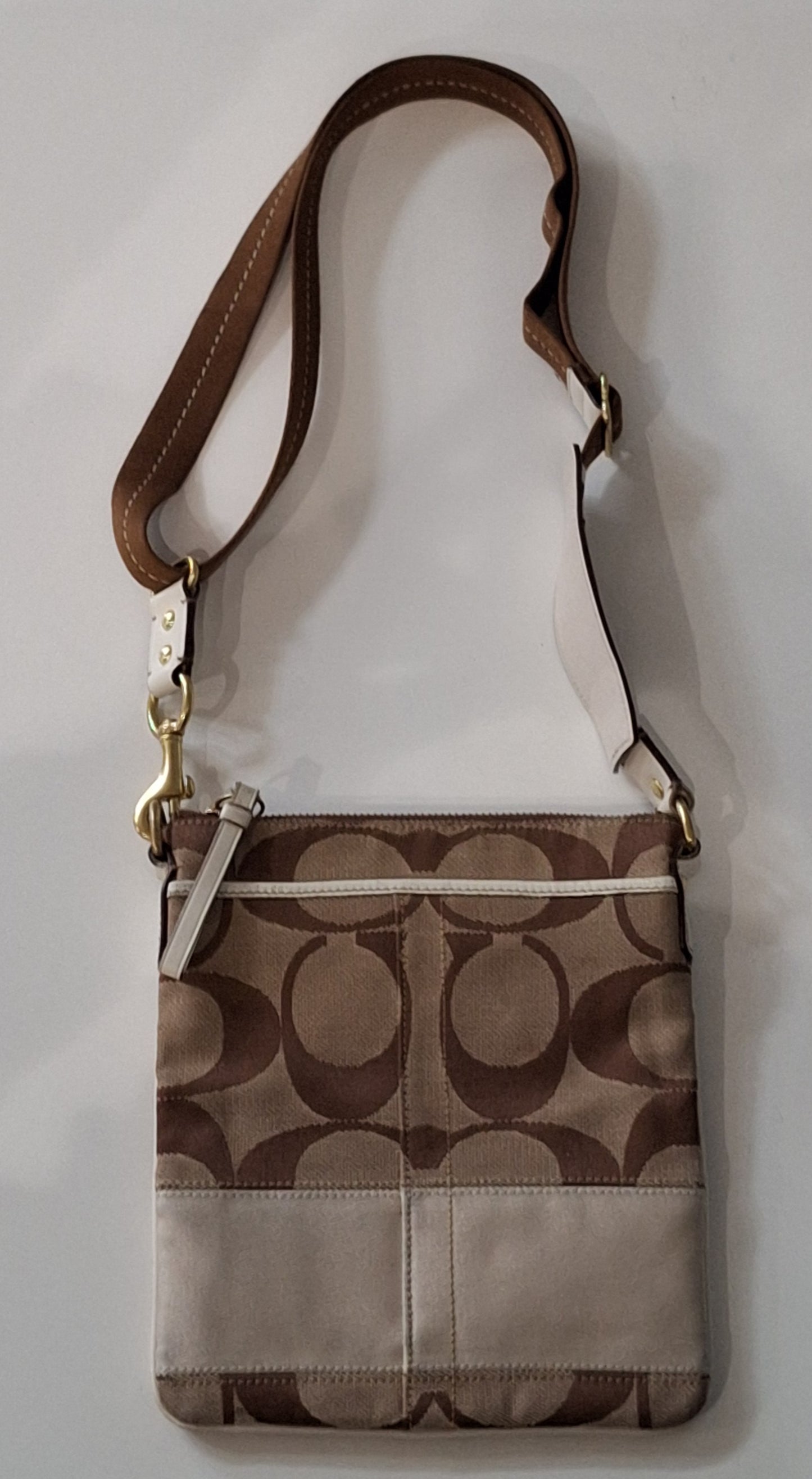 Vintage Coach Signature Brown And Beige Messenger Crossbody