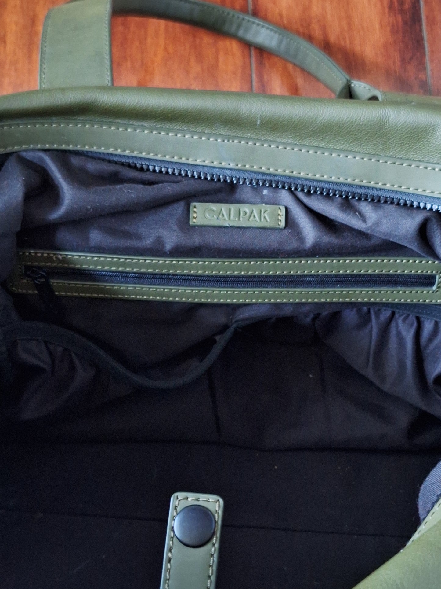 Calpak Hue Laptop Duffel bag Moss Green
