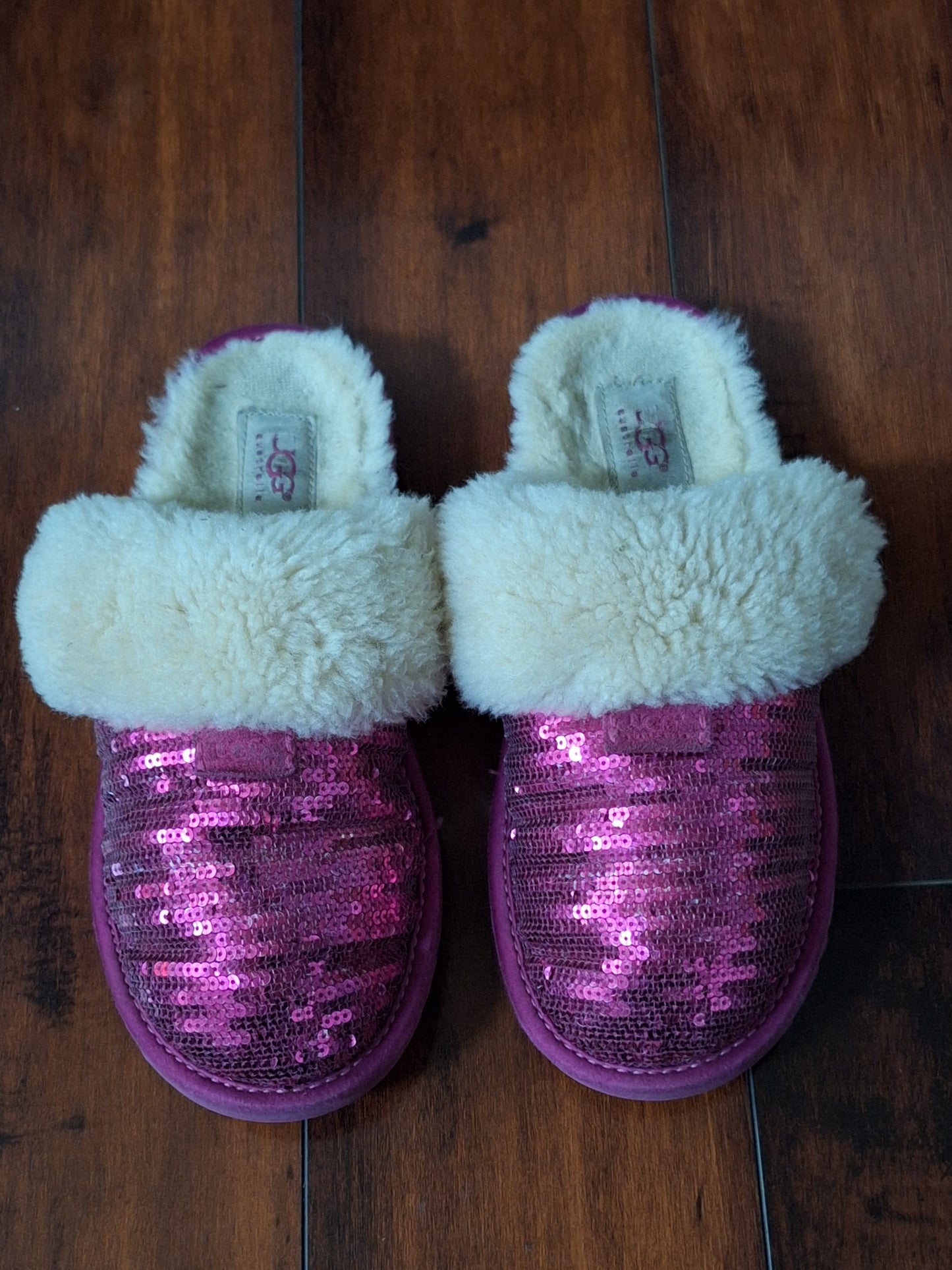UGG Kids Dazzle Sequin Pink Slippers Size 5