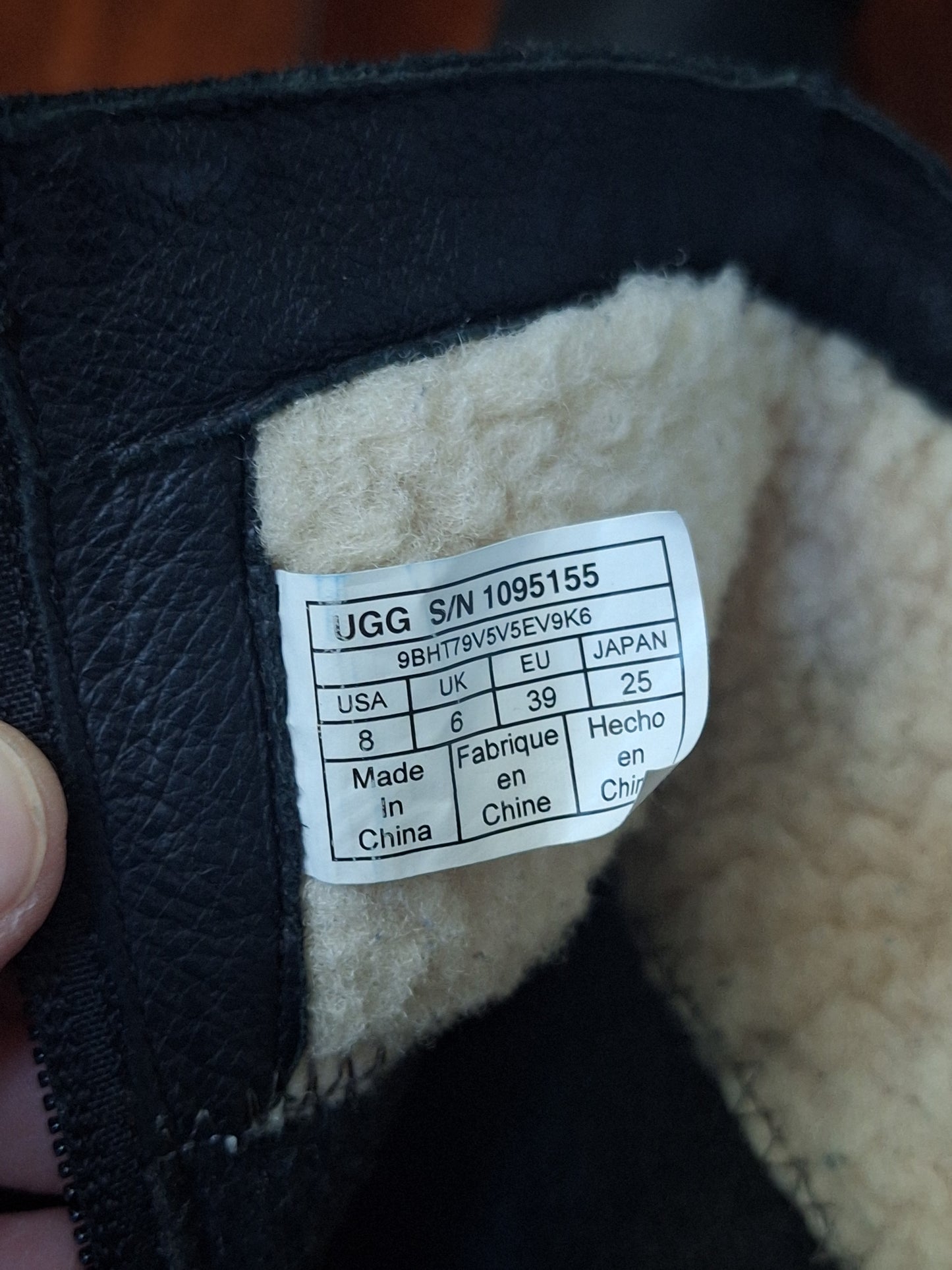 UGG Lorna Black Waterproof Leather Boot Fur Lined US 8 EU 39