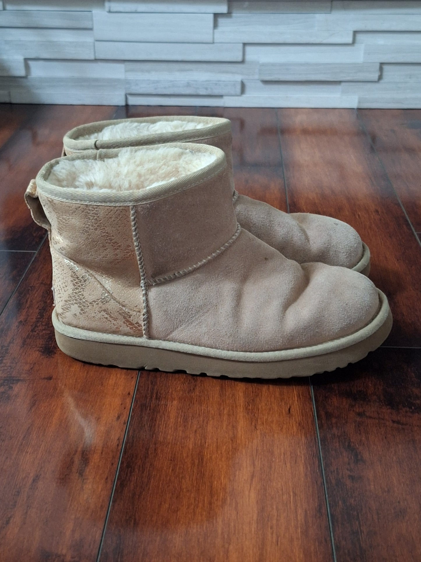 UGG Classic Mini Metallic Snake Women's Ankel Boots Suede Gold  US 8