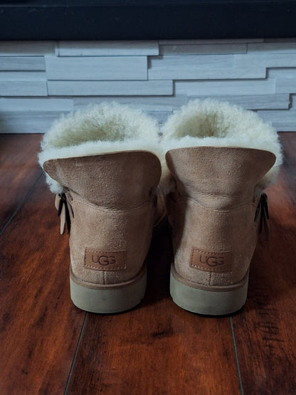 UGG Romely Short Buckle Boot Chestnut Size 9.5 SN 1132993