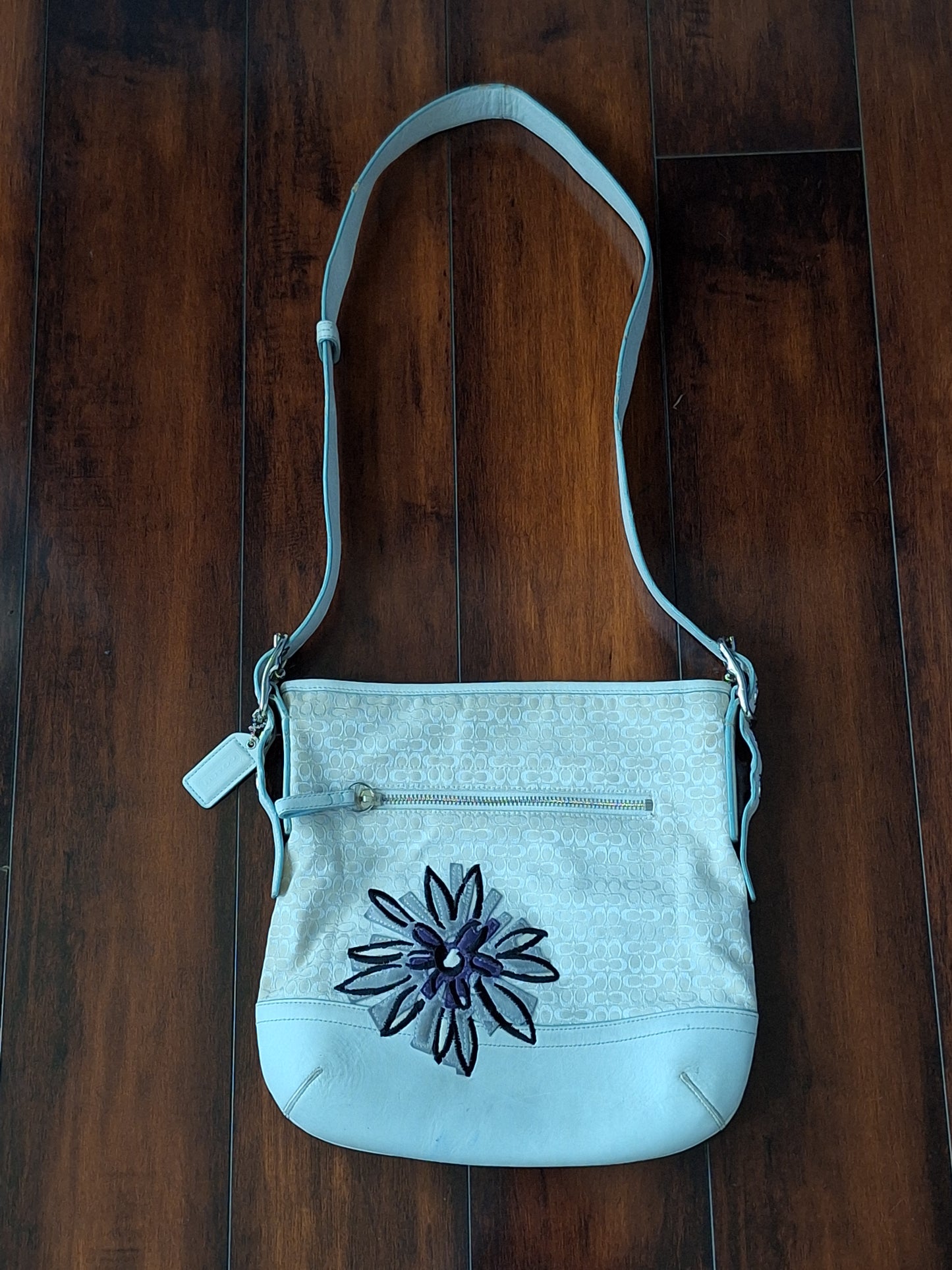 Vintage COACH White Floral Bee Duffle Crossbody Shoulder Bag F10871