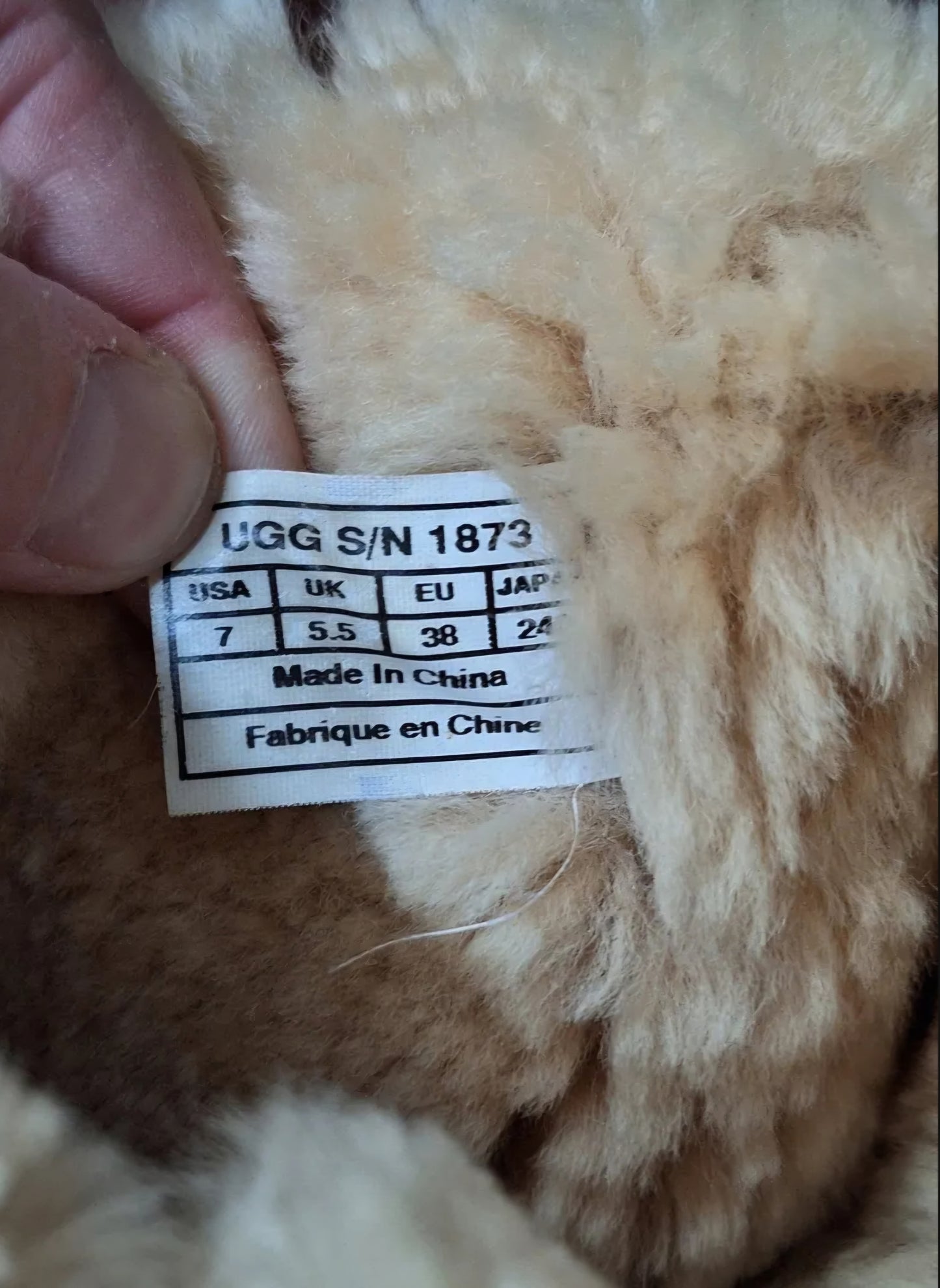 UGG 1873 Bailey Button Triplet Size 7 Women's Boots - Chestnut