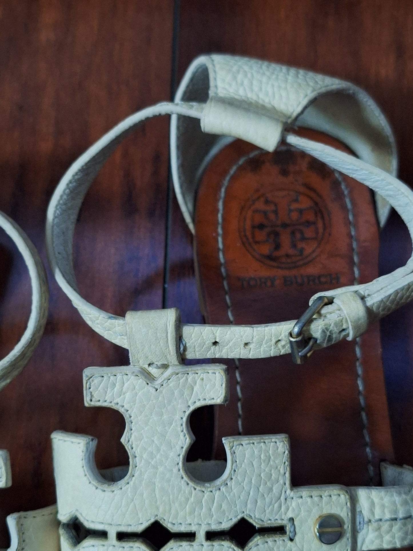 Tory Burch Phoebe Flat Thong Sandals Ivory Tumbled Leather, Size 10.5M