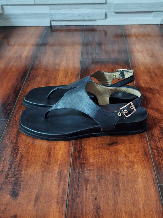 Bernardo Concord Wedge Sandal Black Leather Size 7